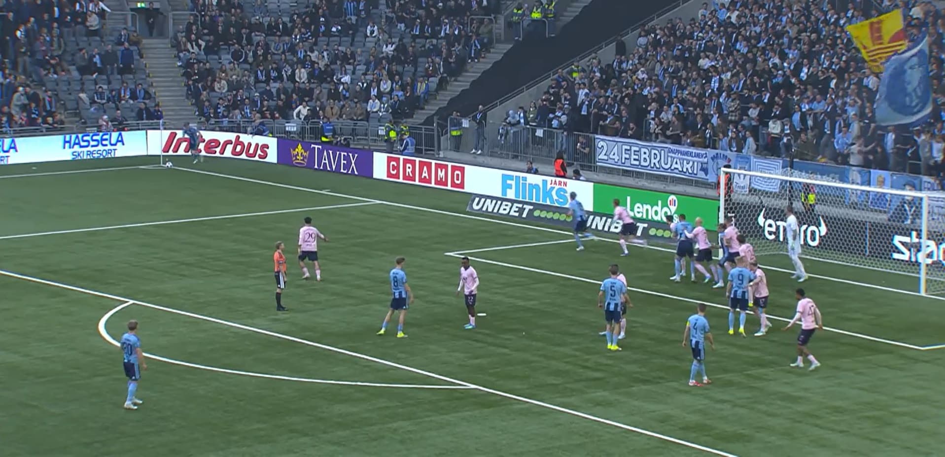 Malmö FF tog en tung bortaseger mot Djurgården i omgång 3.