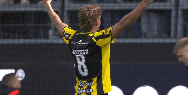 BK Häcken firar derbysegern mot IFK Göteborg.